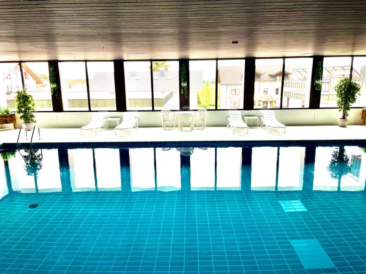 Gemuetliche Ferienwohnung Mit Kostenfreiem Pool Hoechenschwand Ngoại thất bức ảnh